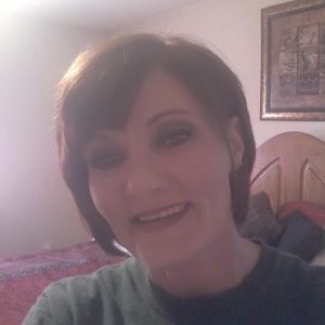 Meet your Posher, Leanne